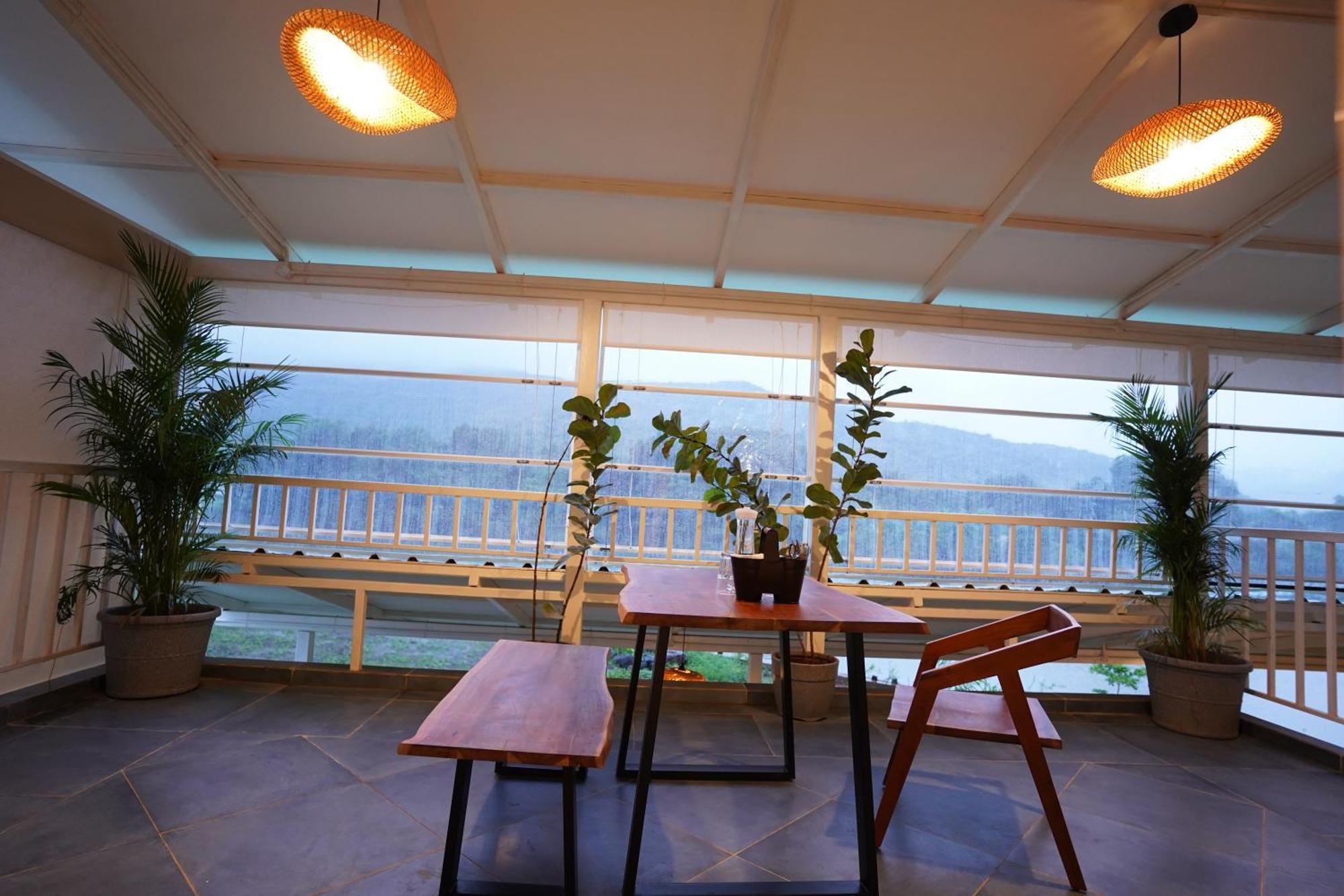 The Boat Club,Karjat Hotel Buitenkant foto